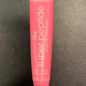 Essence The Super Peptide Glossy Lip Treatment 02